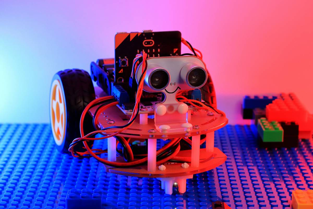 robotics software development tutorial demonstrating real-world obstacle avoidance with EKF-based sensor fusion